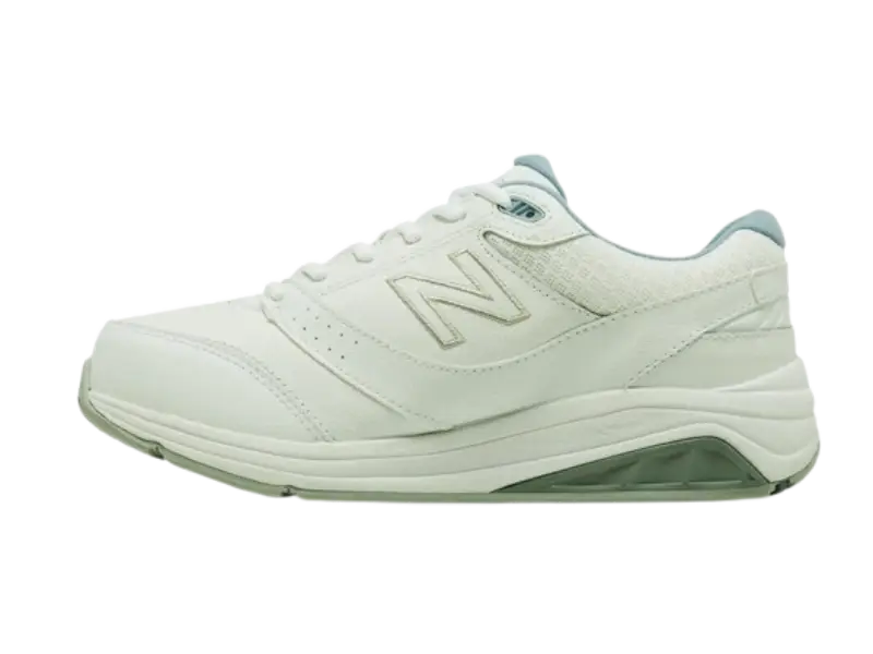 New Balance Women's 928 V3 Lace-Up Walking Shoe